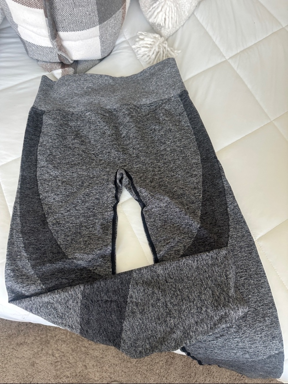 VS pink Active new with tag. Size Large Seamless Heathered Gray Active Leggings
